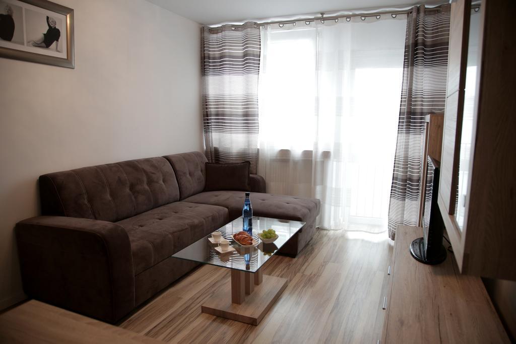 Central Suites&Studios Варшава Экстерьер фото