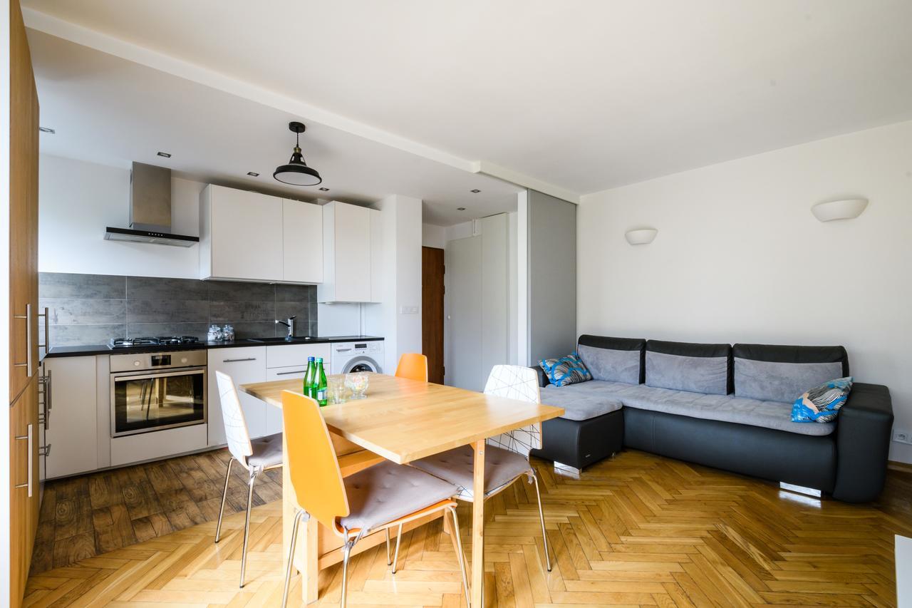 Central Suites&Studios Варшава Экстерьер фото
